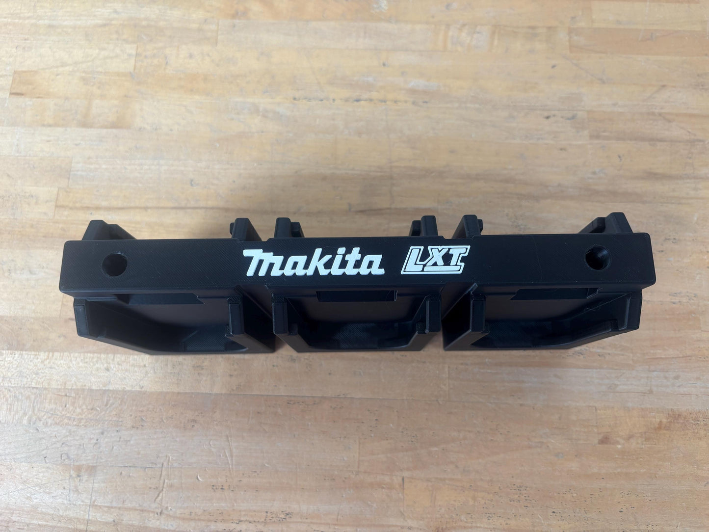 Wall Mount Holder for Makita 18V LXT Batteries – holds 6 Batteries, Optional Packout Mounting