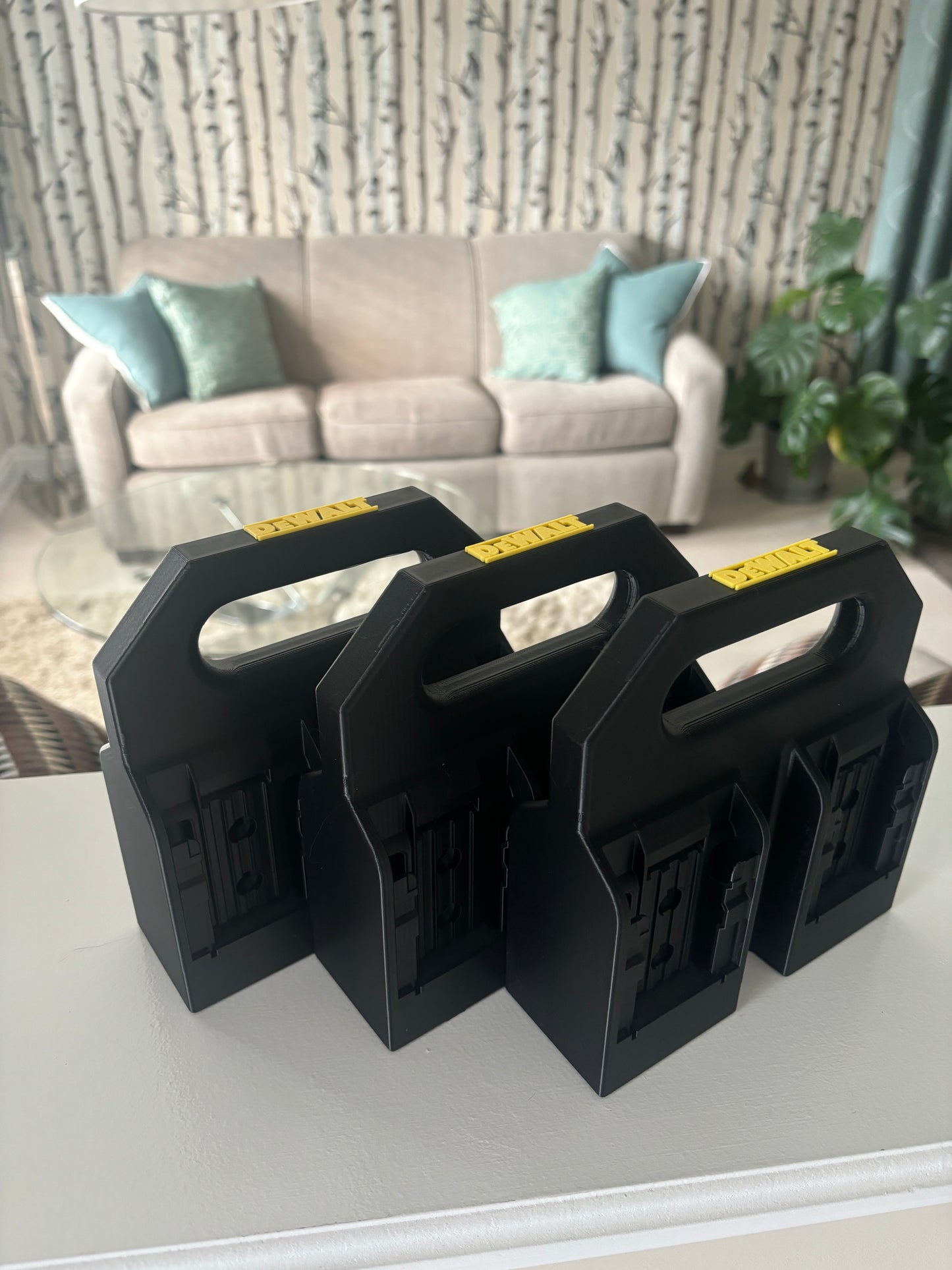 Battery Caddy for DeWalt 20V and 60V Batteries – holds 4 Batteries, Optional Milwaukee Packout Mounting