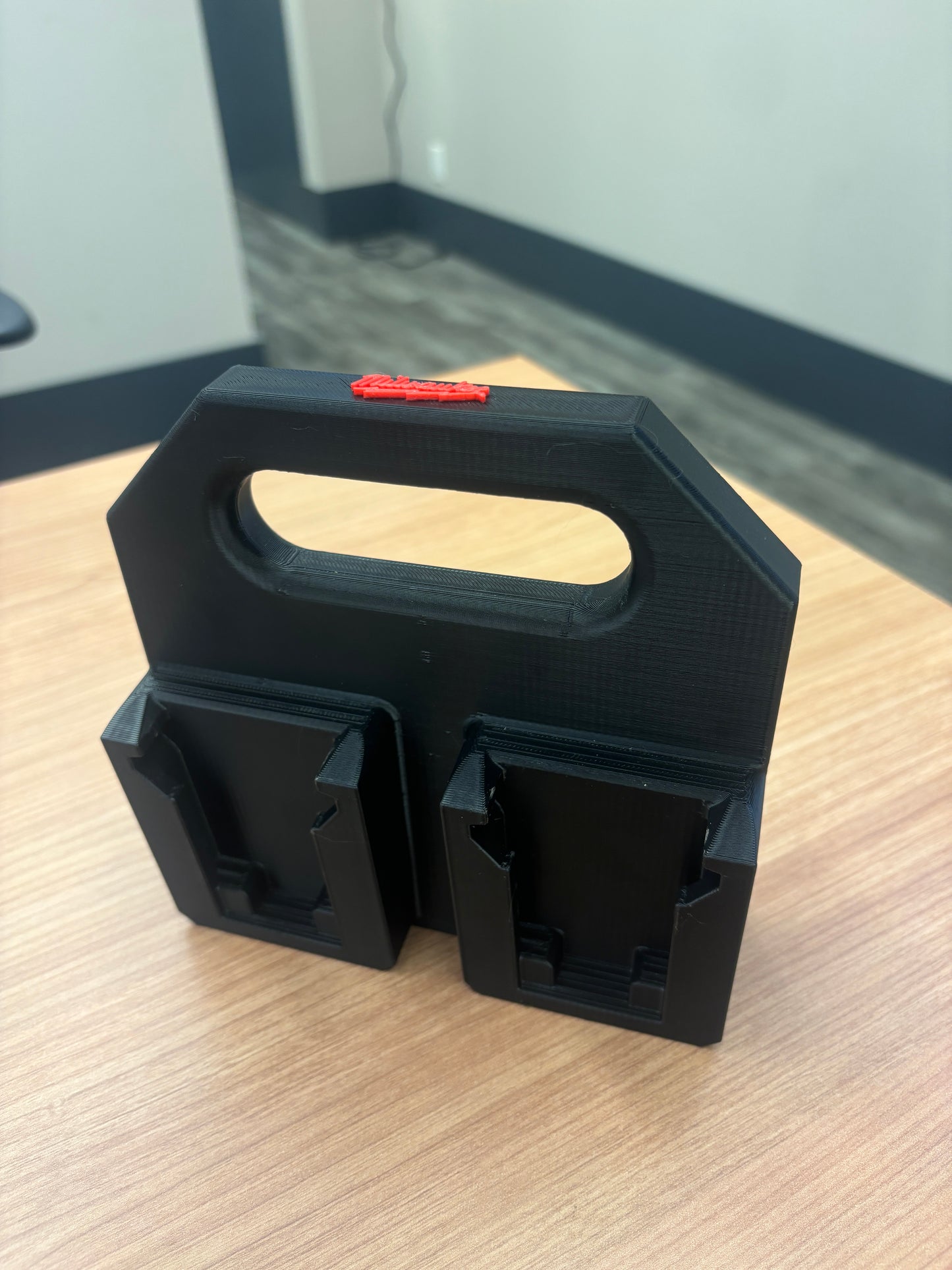 Battery Caddy for Milwaukee M18 Batteries – holds 4 Batteries, Optional Milwaukee Packout Mounting