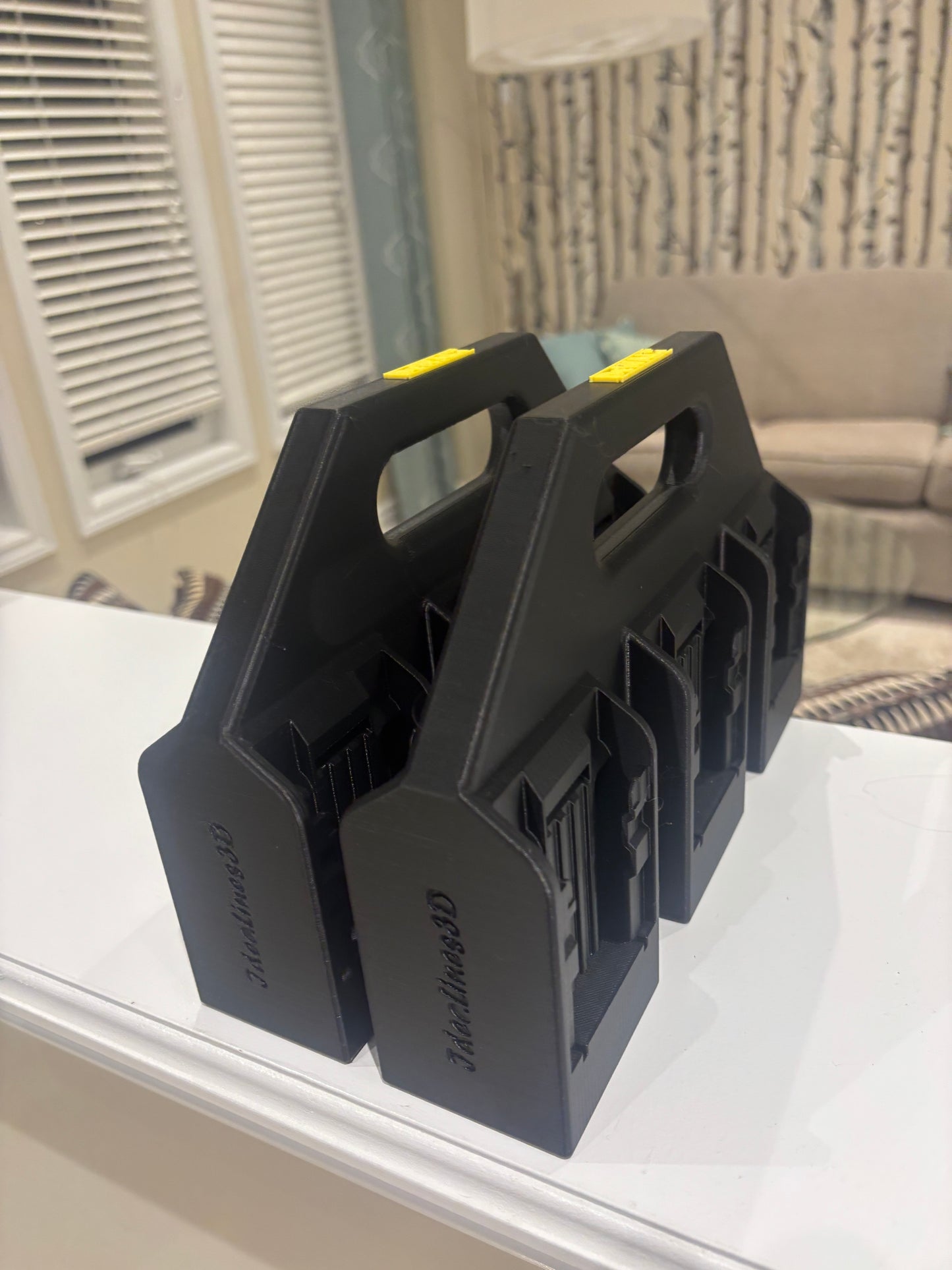 Battery Caddy for DeWalt 20V and 60V Battery – holds 6 Batteries, Optional Milwaukee Packout Mounting