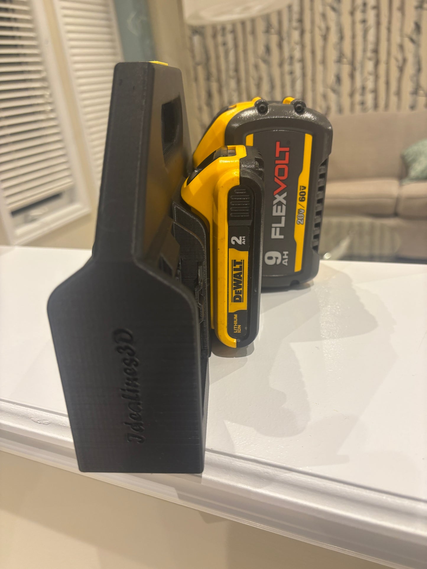 Battery Caddy for DeWalt 20V and 60V Battery – holds 6 Batteries, Optional Milwaukee Packout Mounting