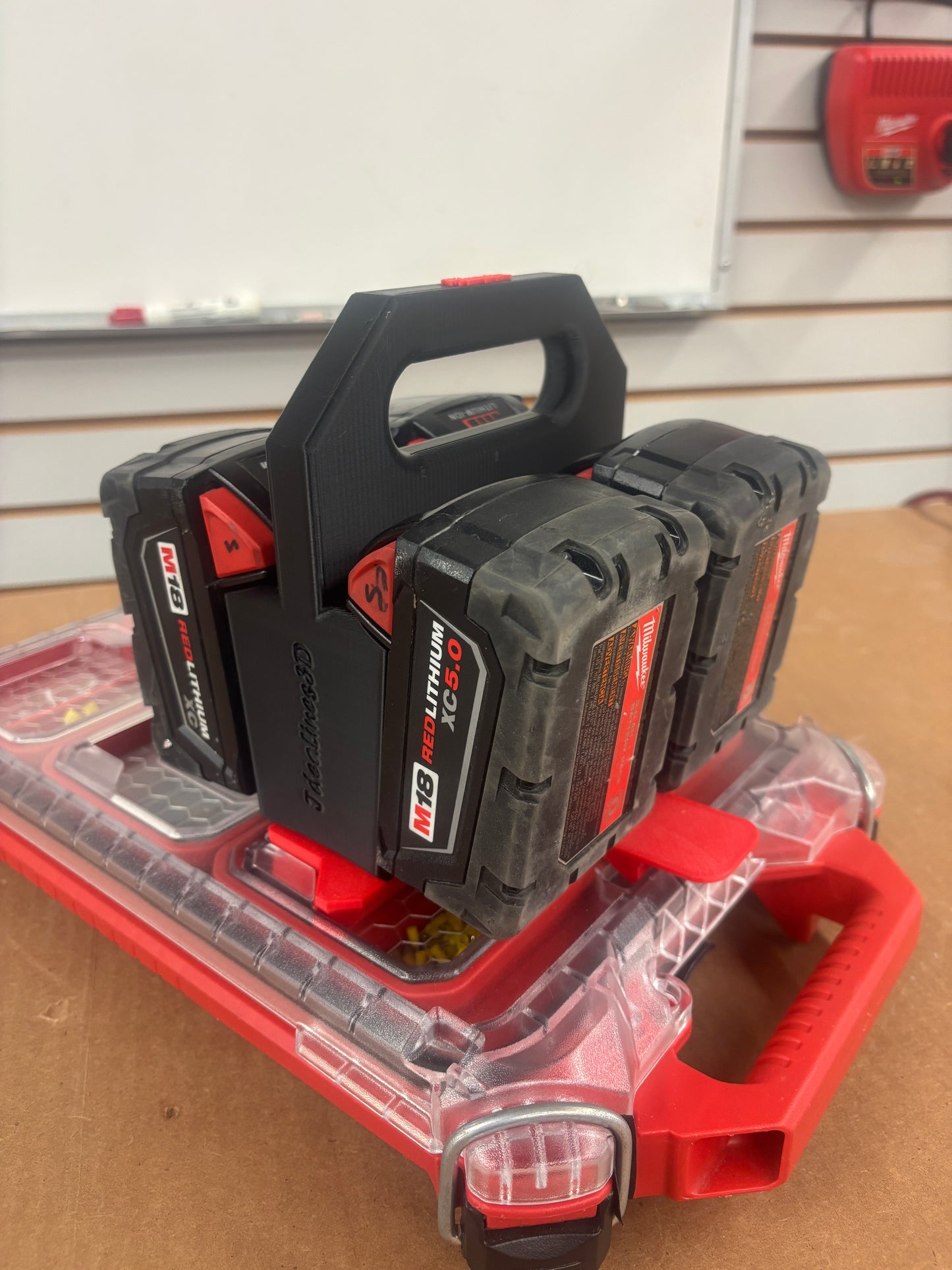 Battery Caddy for Milwaukee M18 Batteries – holds 4 Batteries, Optional Milwaukee Packout Mounting