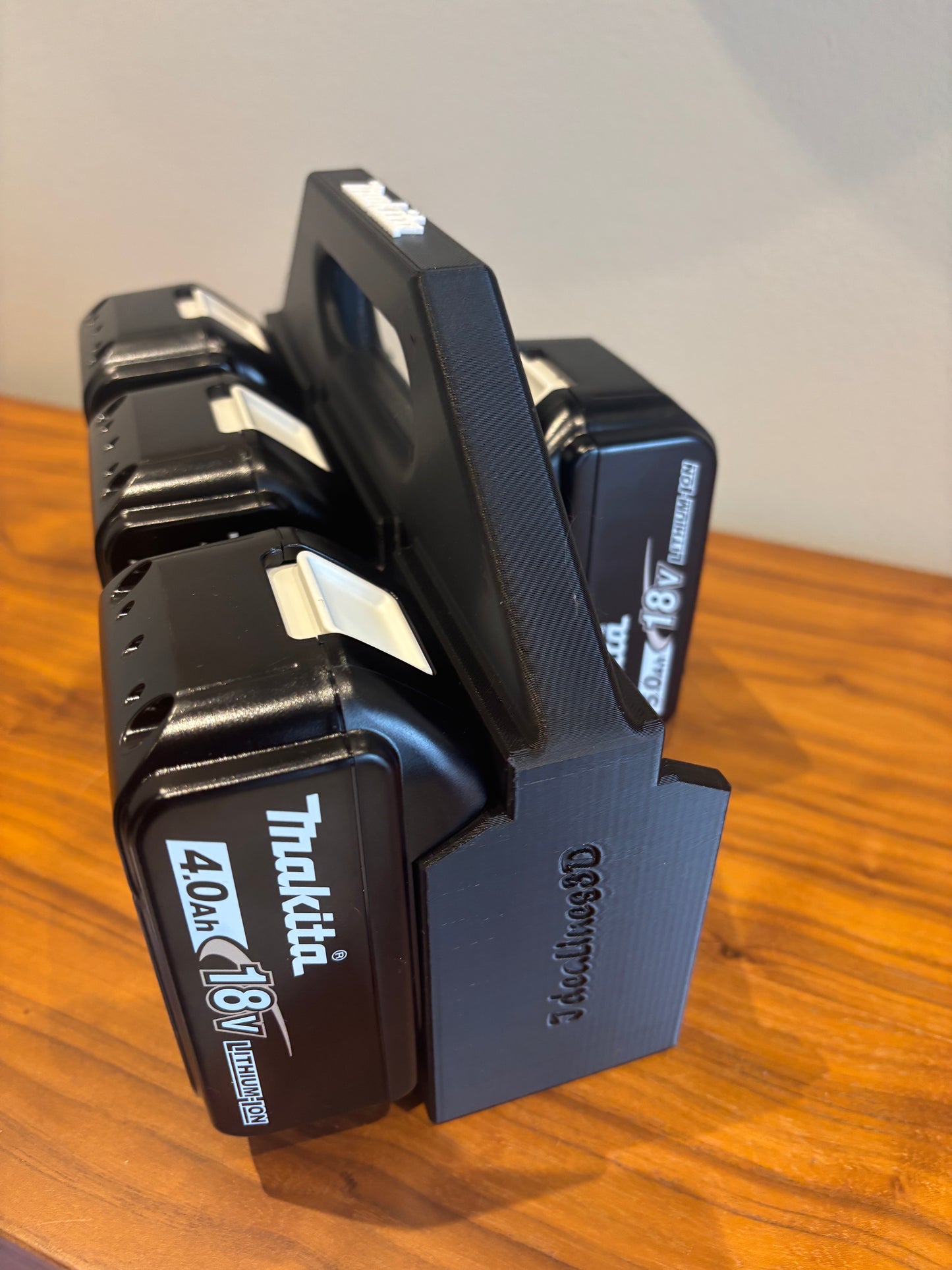 Battery Caddy for Makita LTX 18V Batteries – holds 6 Batteries, Optional Milwaukee Packout Mounting