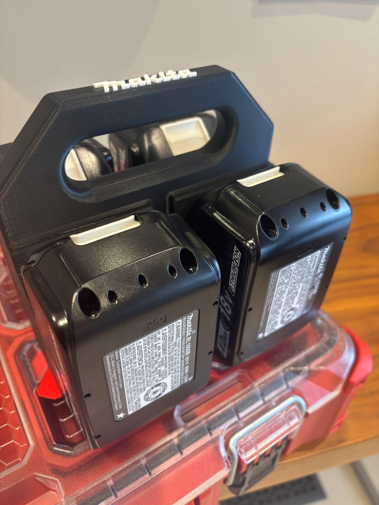 Battery Caddy for Makita LTX 18V Batteries – holds 4 Batteries, Optional Milwaukee Packout Mounting