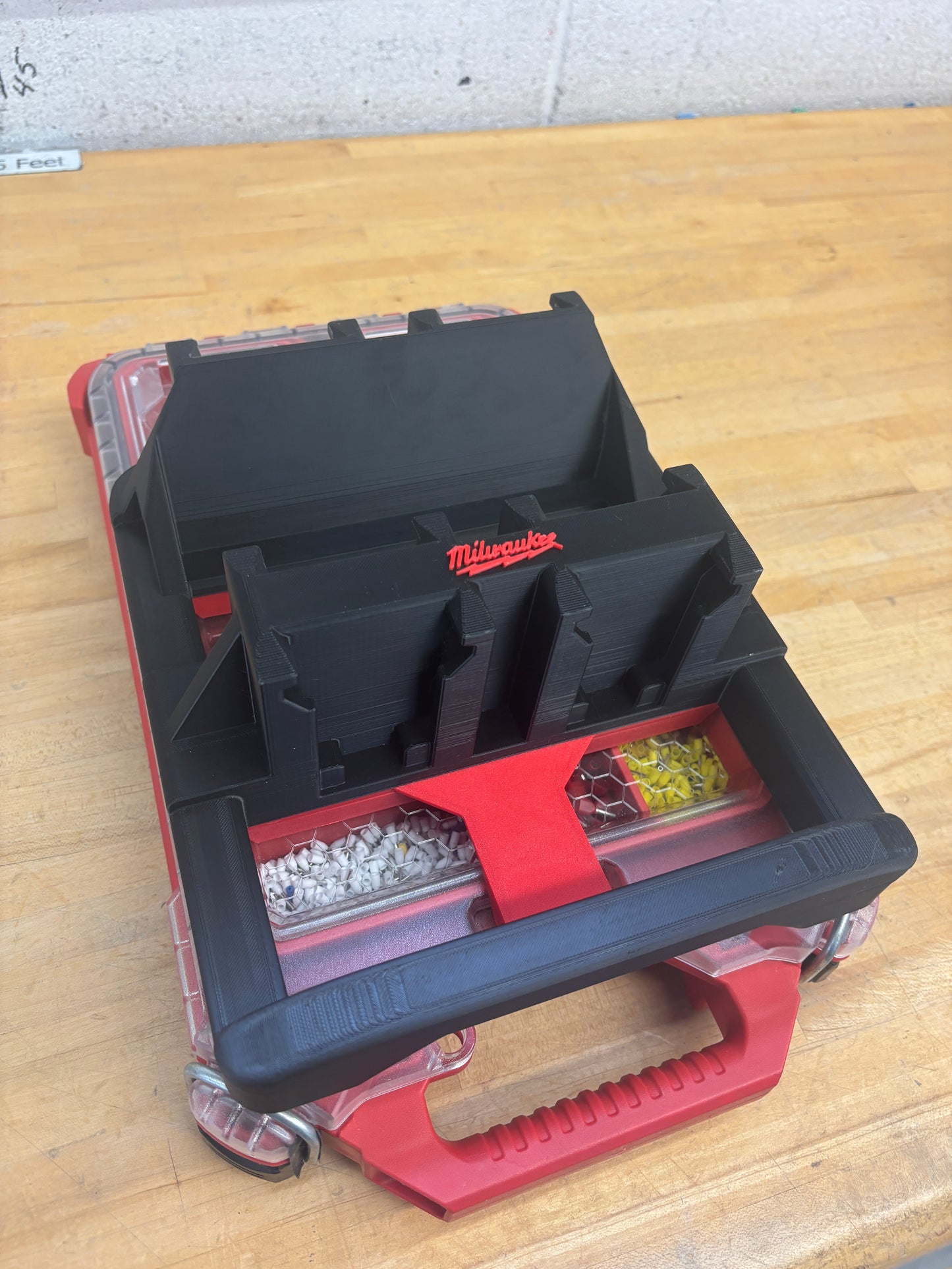 Milwaukee Packout Holder Carrier for Milwaukee M18 Batteries - holds 6 Batteries