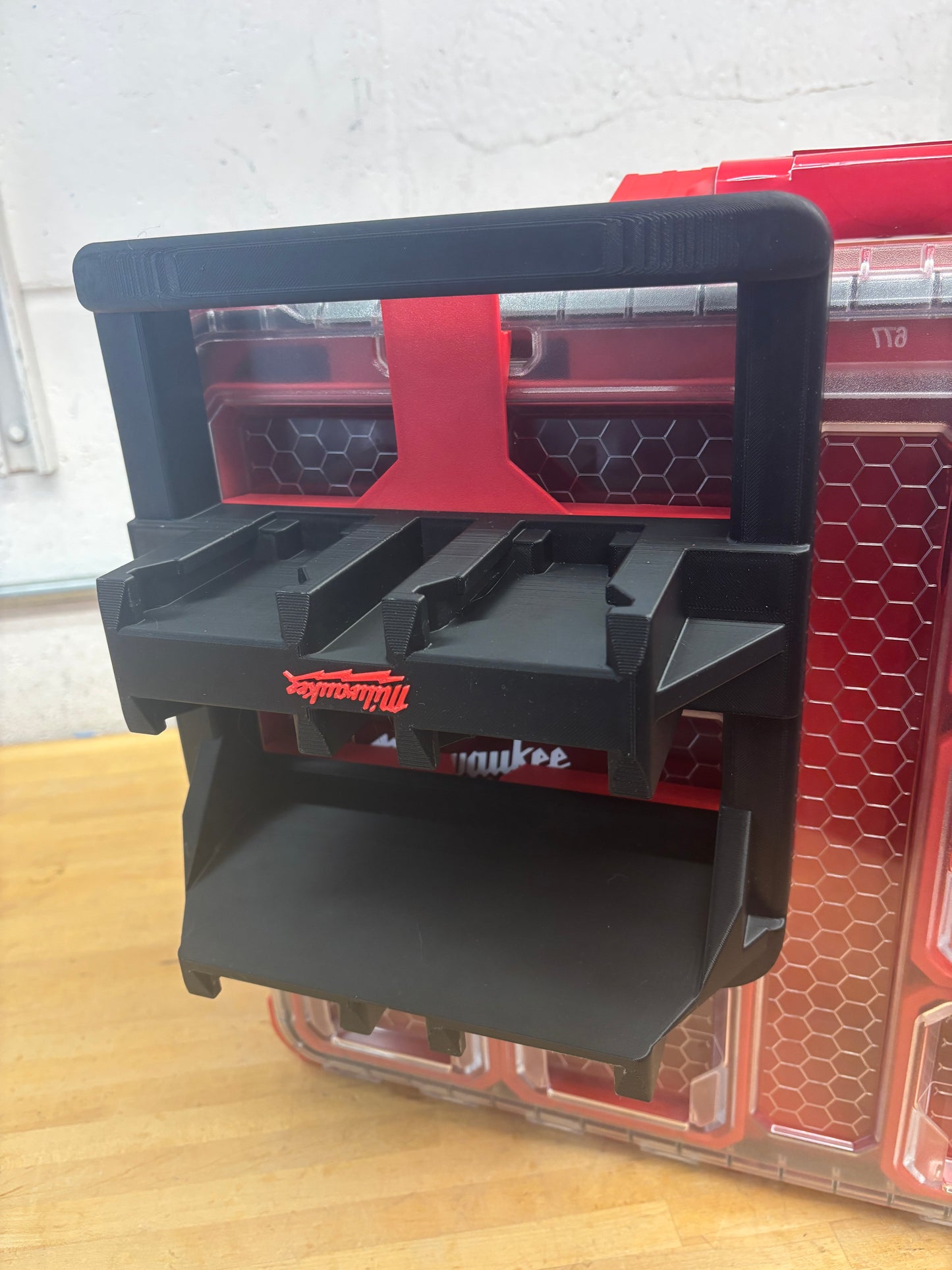 Milwaukee Packout Holder Carrier for Milwaukee M18 Batteries - holds 6 Batteries
