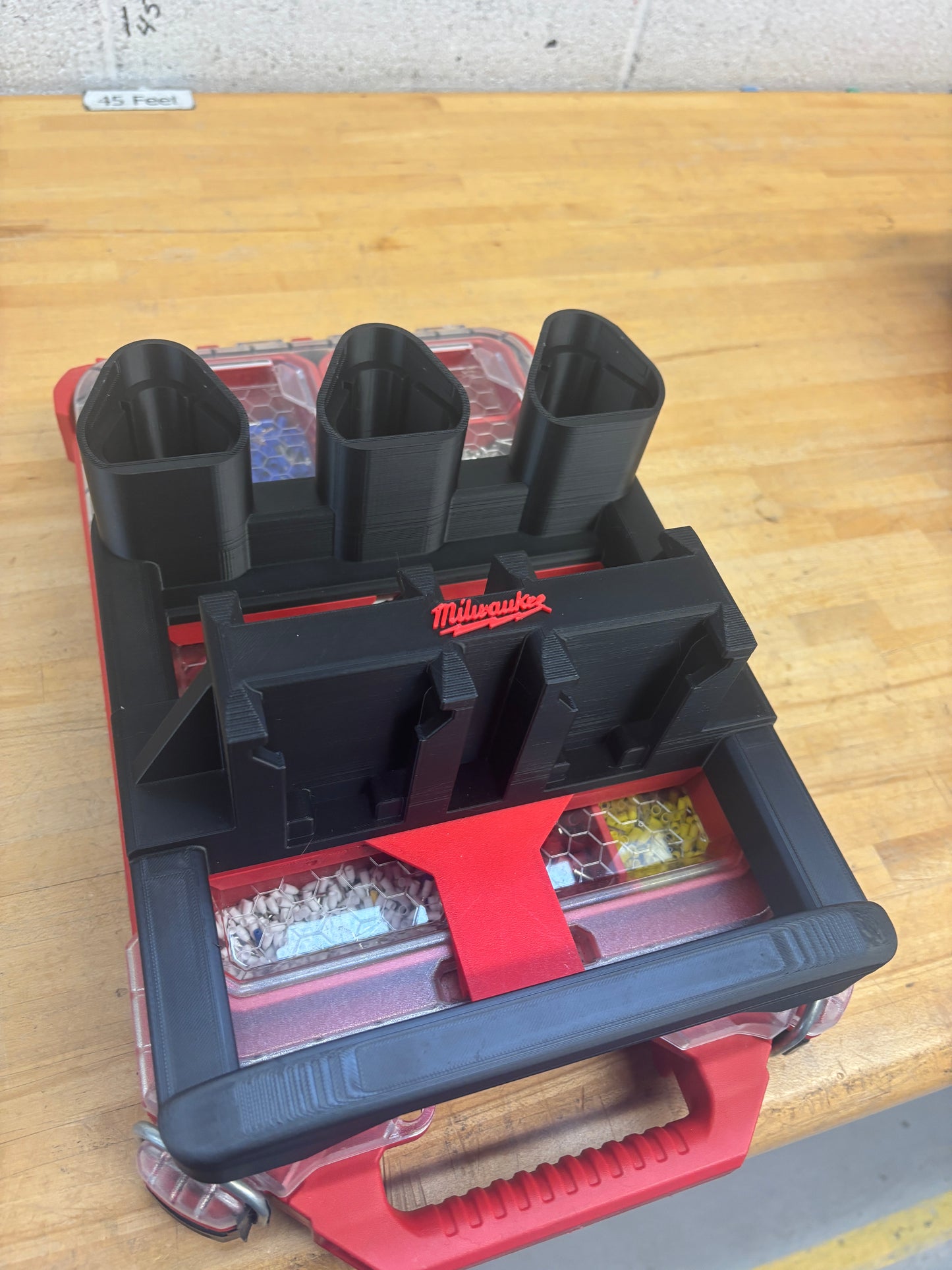 Milwaukee Packout Holder Carrier for Milwaukee M12 and M18 Batteries - holds 3xM12 and 4xM18 Batteries