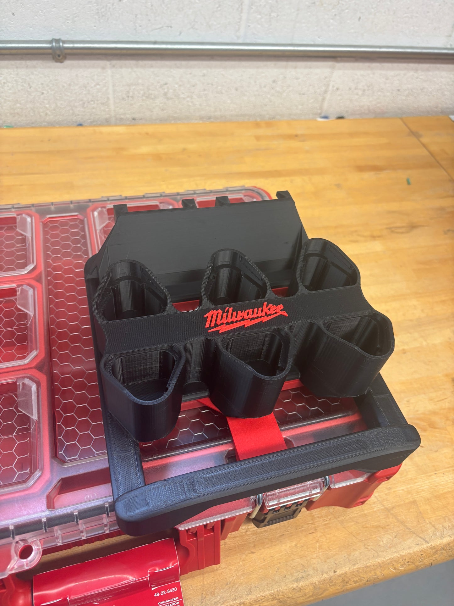 Milwaukee Packout Holder Carrier for Milwaukee M12 and M18 Batteries - holds 6xM12 and 2xM18 Batteries