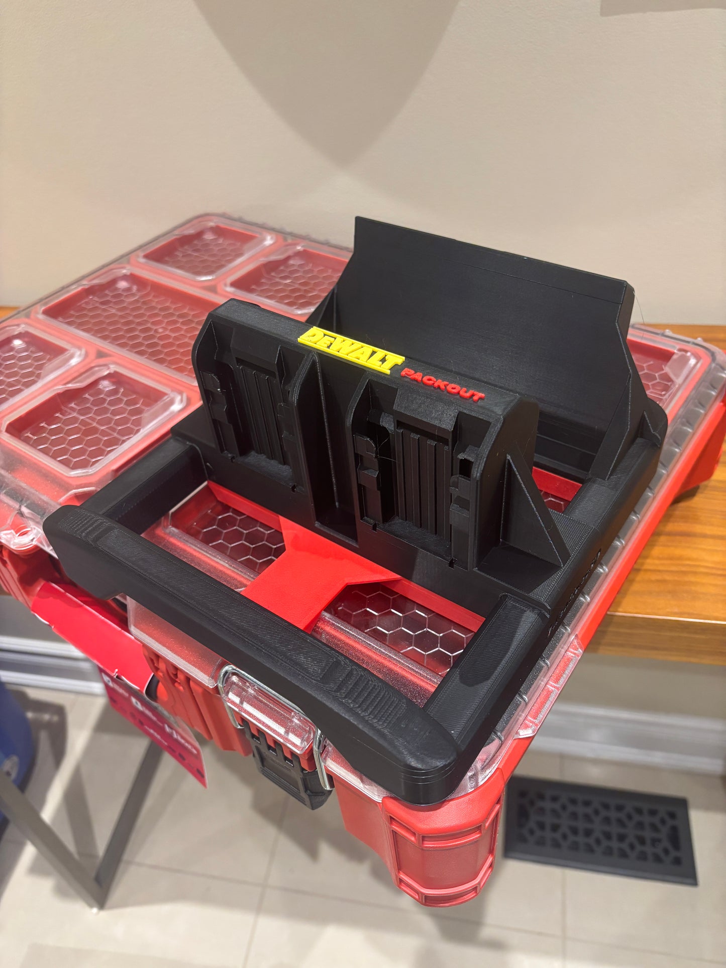 Milwaukee Packout Holder Carrier for DeWalt 20V and 60V Batteries - holds 6 Batteries