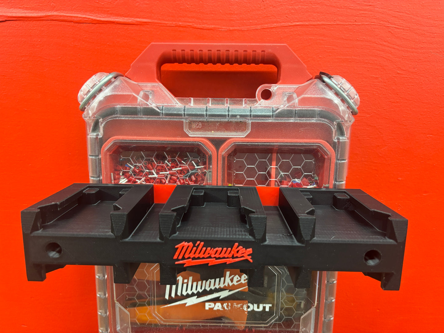 Wall Mount Holder for Milwaukee M18 Batteries – holds 6 Batteries, Optional Packout Mounting