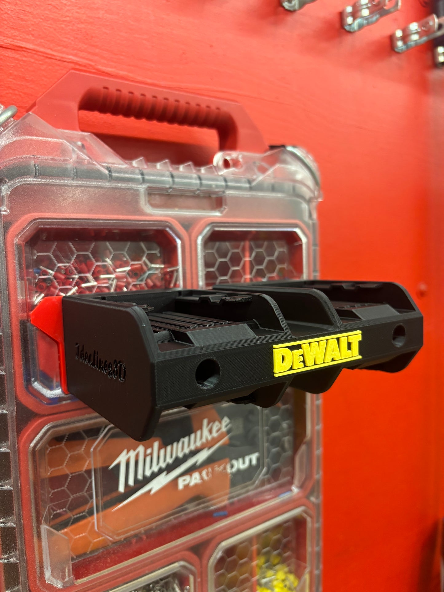 Wall Mount Holder for DeWalt 20V and 60V Batteries – holds 4 Batteries, Optional Milwaukee Packout Mounting