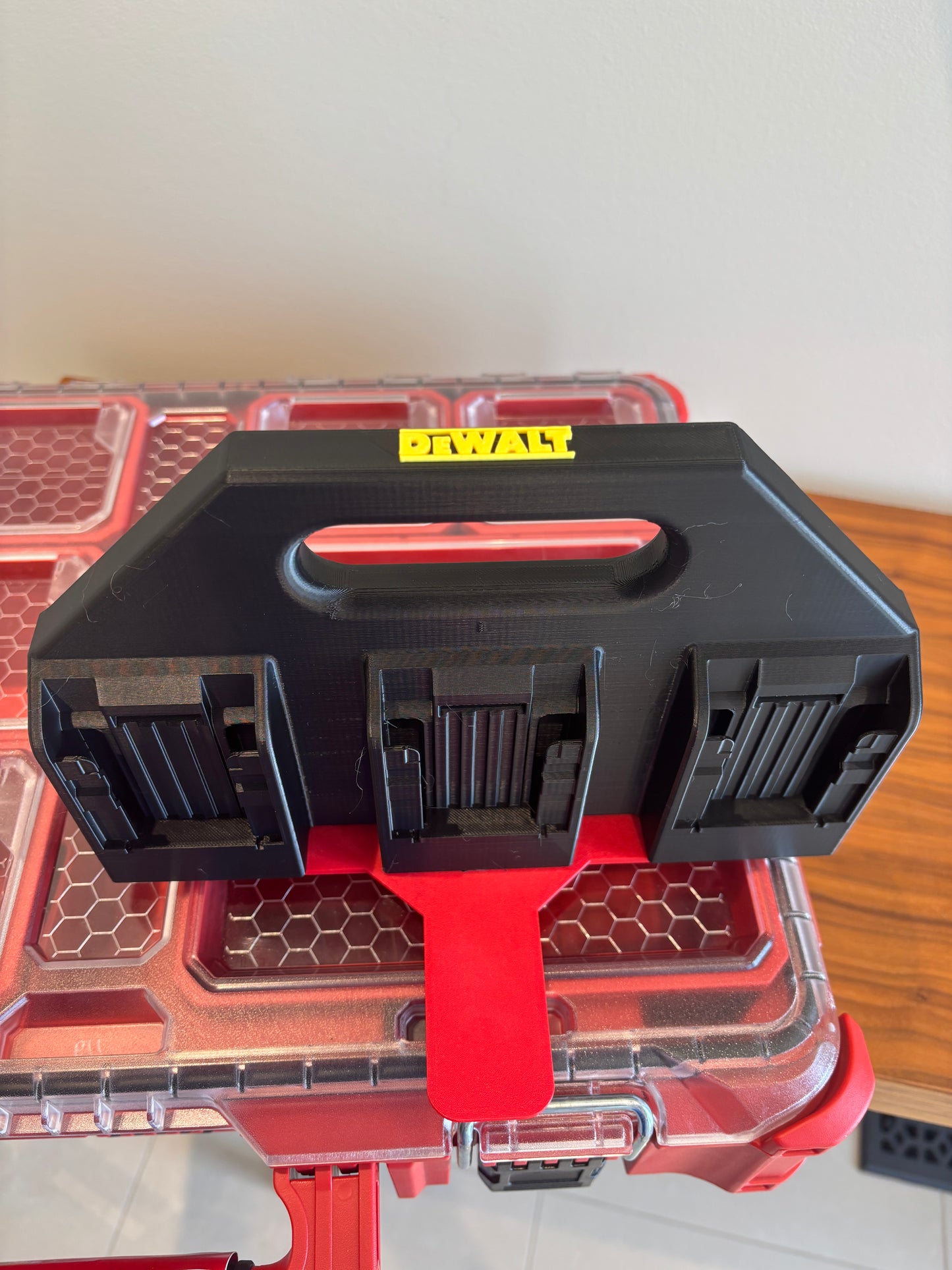 Battery Caddy for DeWalt 20V and 60V Battery – holds 6 Batteries, Optional Milwaukee Packout Mounting