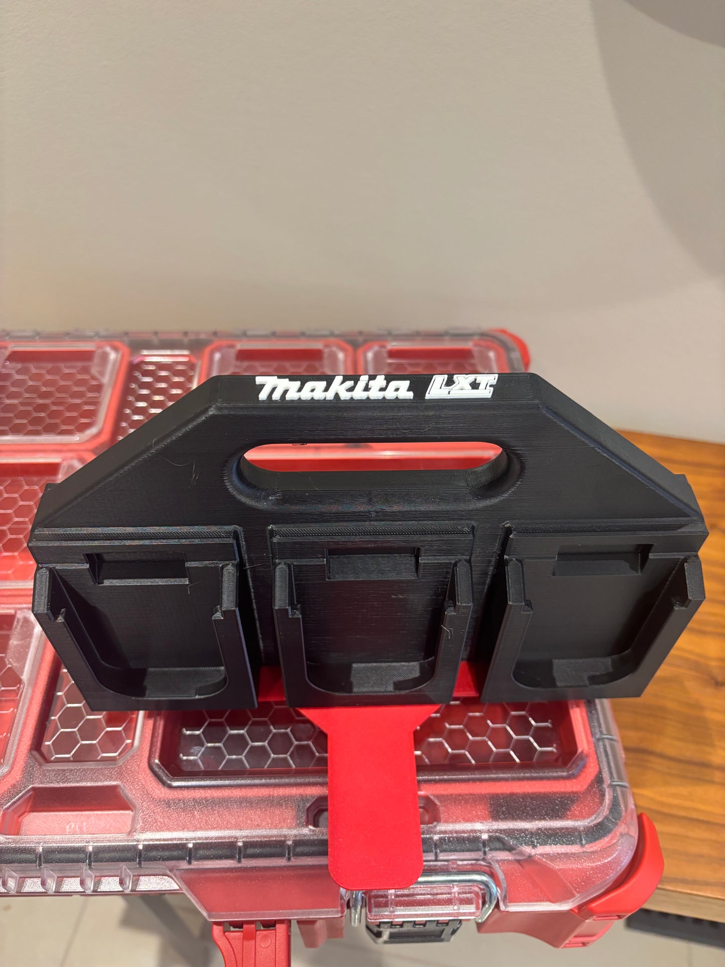 Battery Caddy for Makita LTX 18V Batteries – holds 6 Batteries, Optional Milwaukee Packout Mounting