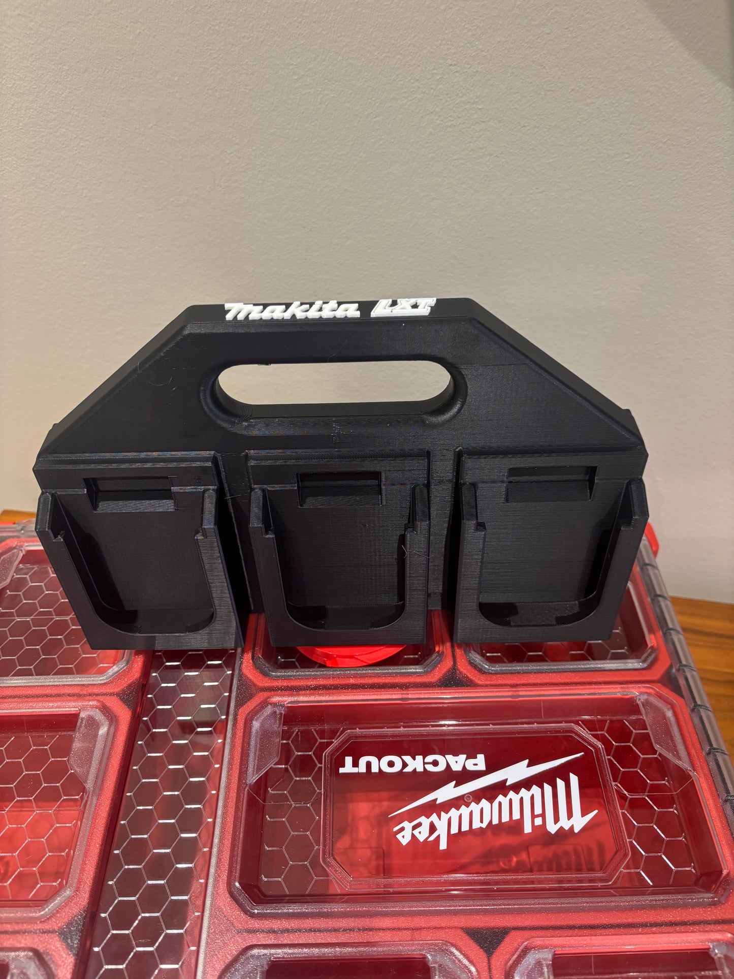 Battery Caddy for Makita LTX 18V Batteries – holds 6 Batteries, Optional Milwaukee Packout Mounting