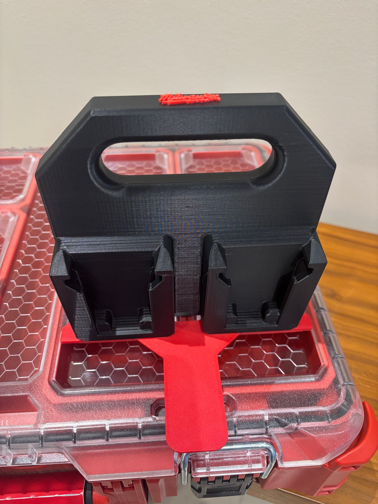 Battery Caddy for Milwaukee M18 Batteries – holds 4 Batteries, Optional Milwaukee Packout Mounting