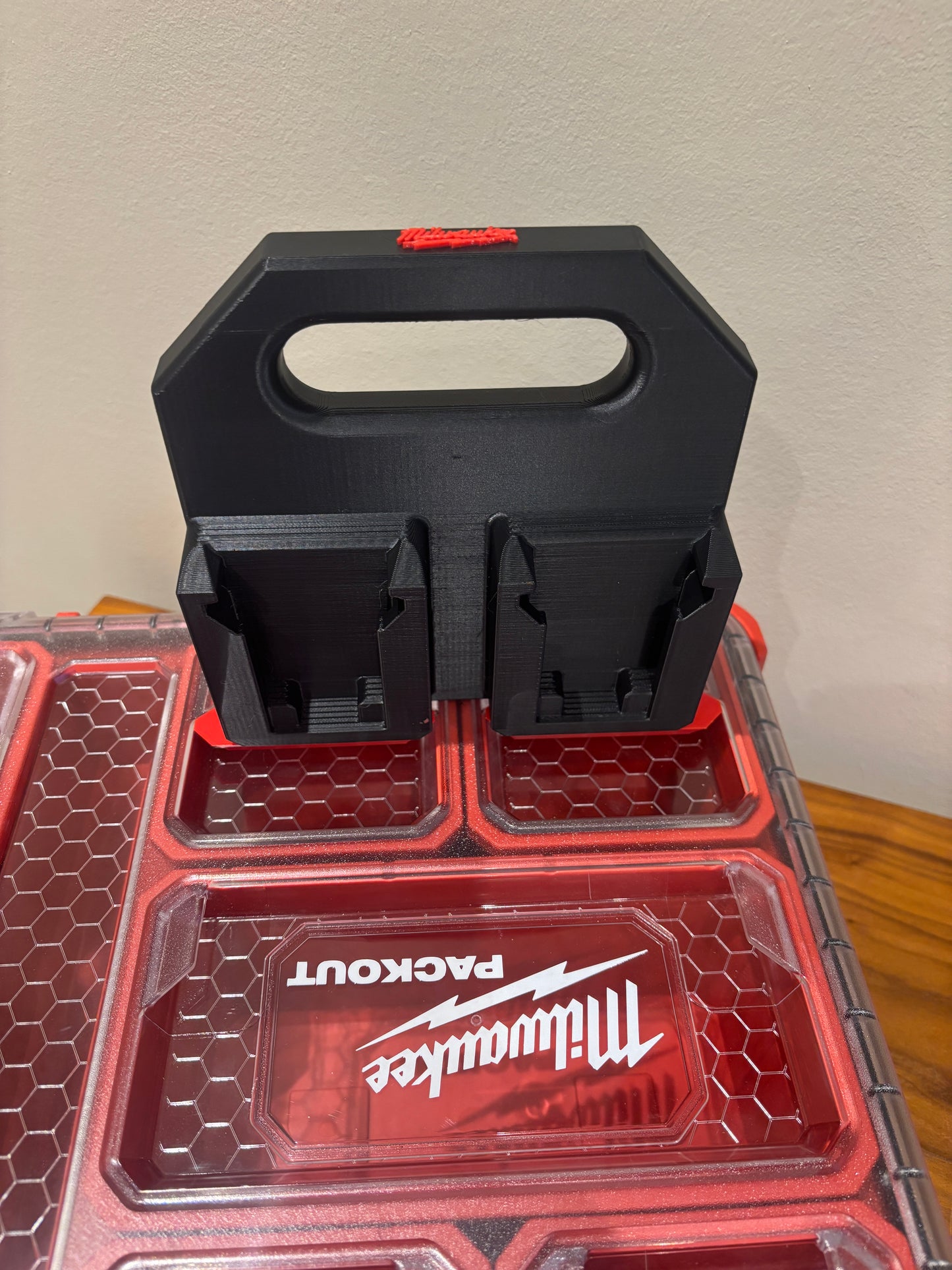 Battery Caddy for Milwaukee M18 Batteries – holds 4 Batteries, Optional Milwaukee Packout Mounting