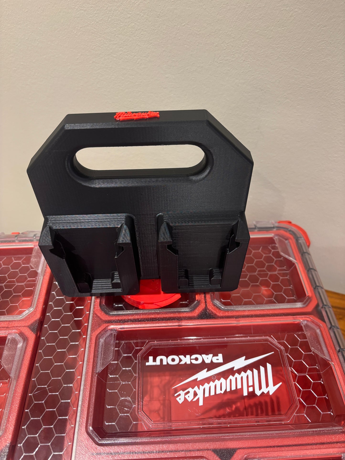 Battery Caddy for Milwaukee M18 Batteries – holds 4 Batteries, Optional Milwaukee Packout Mounting