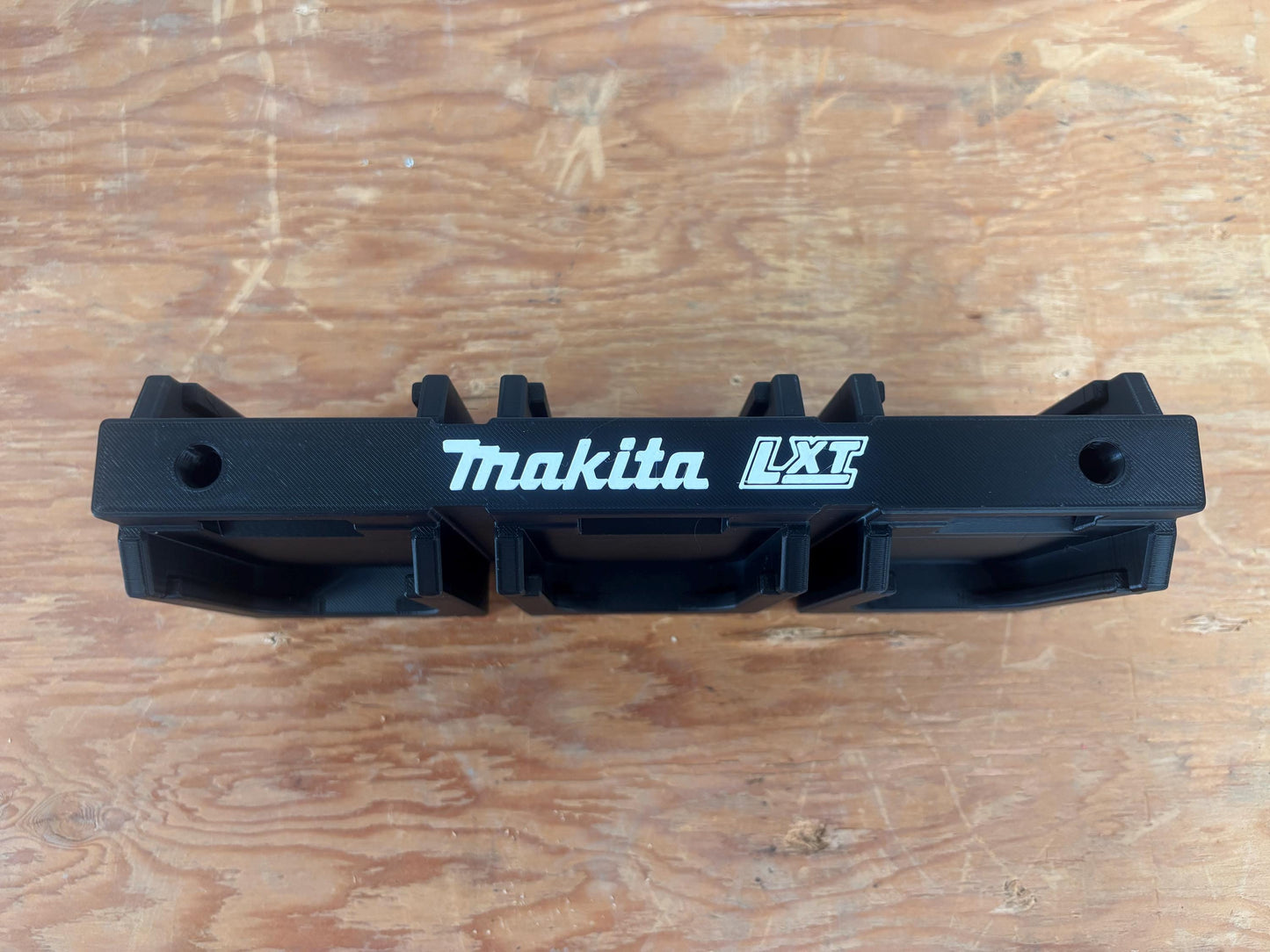 Wall Mount Holder for Makita 18V LXT Batteries – holds 6 Batteries, Optional Packout Mounting
