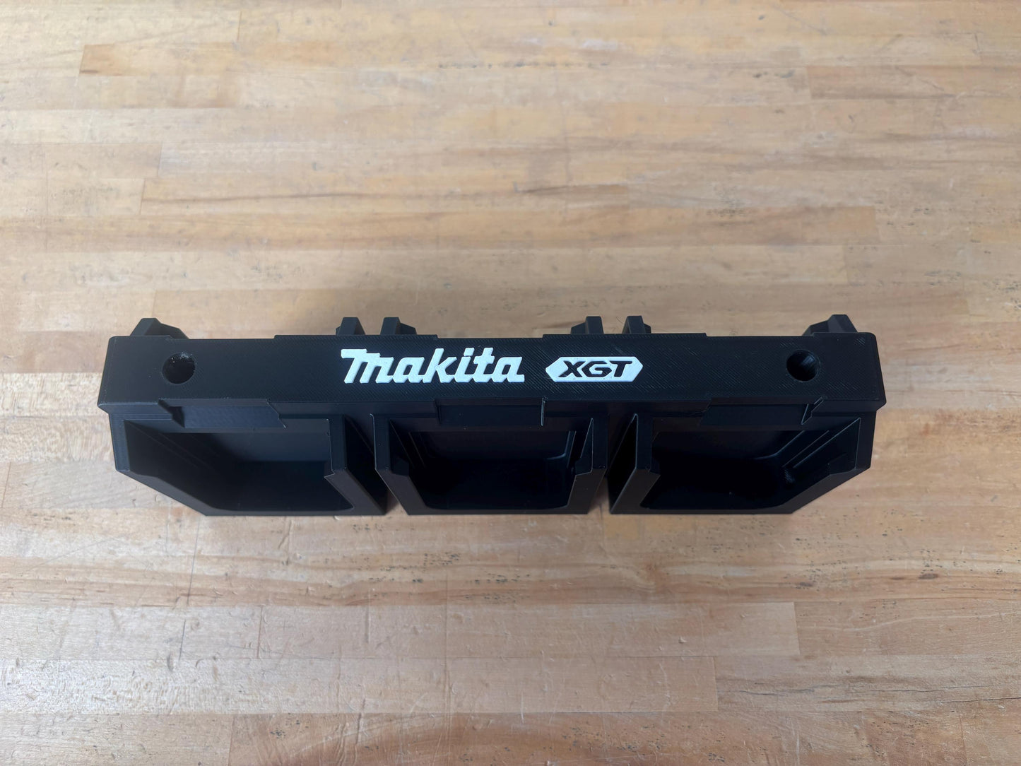 Wall Mount Holder for Makita 40V XGT Batteries – holds 6 Batteries, Optional Packout Mounting