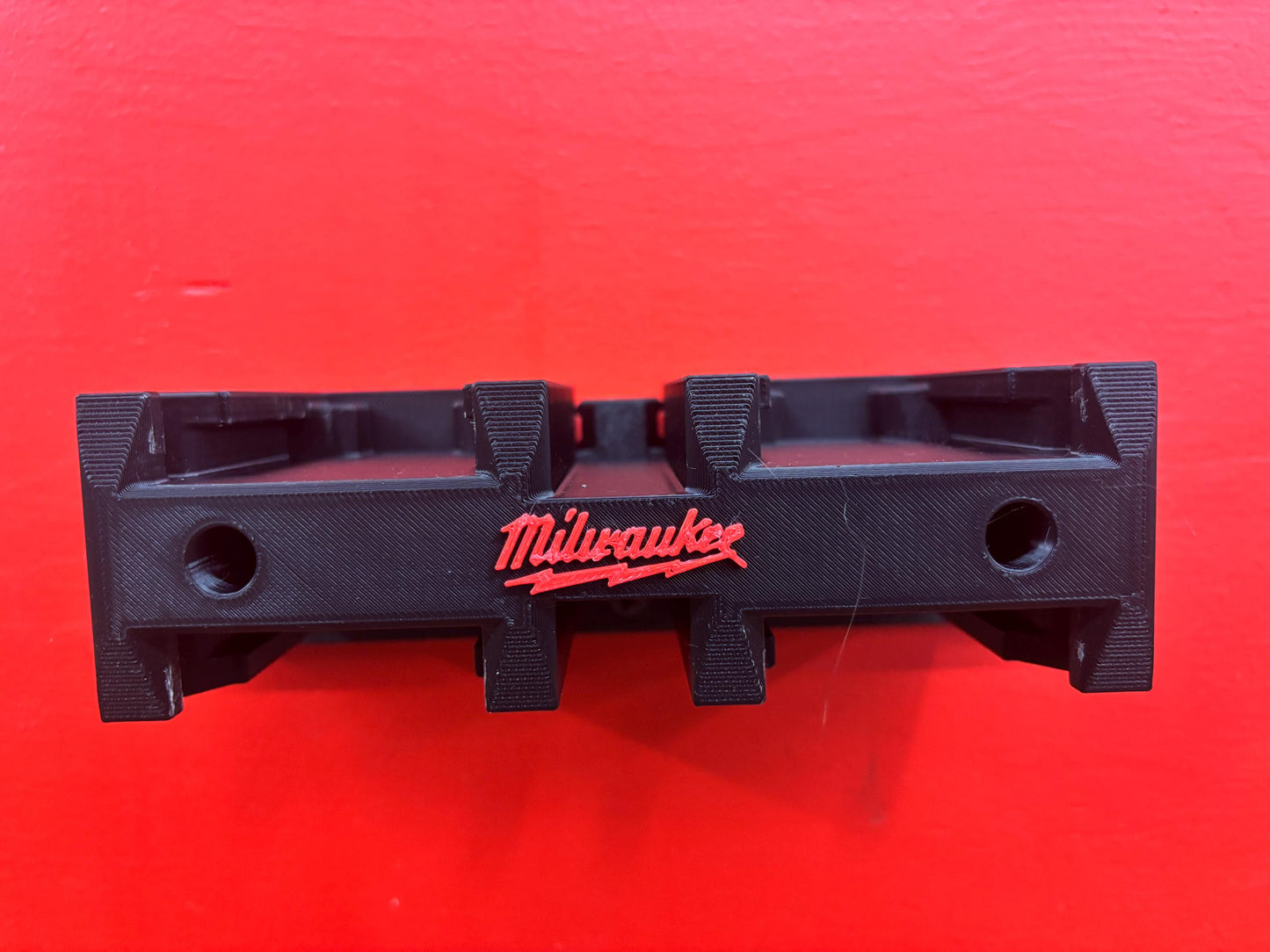 Wall Mount Holder for Milwaukee M18 Batteries – holds 4 Batteries, Optional Packout Mounting