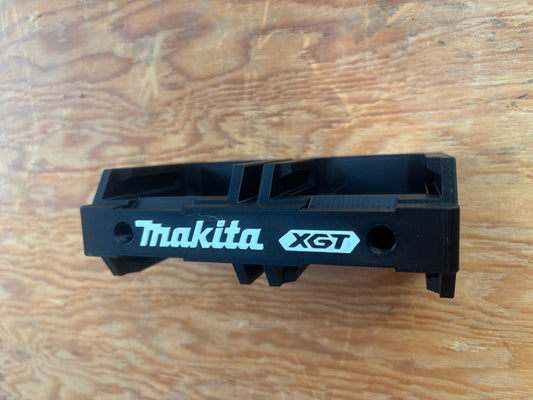 Wall Mount Holder for Makita 40V XGT Batteries – holds 4 Batteries, Optional Packout Mounting
