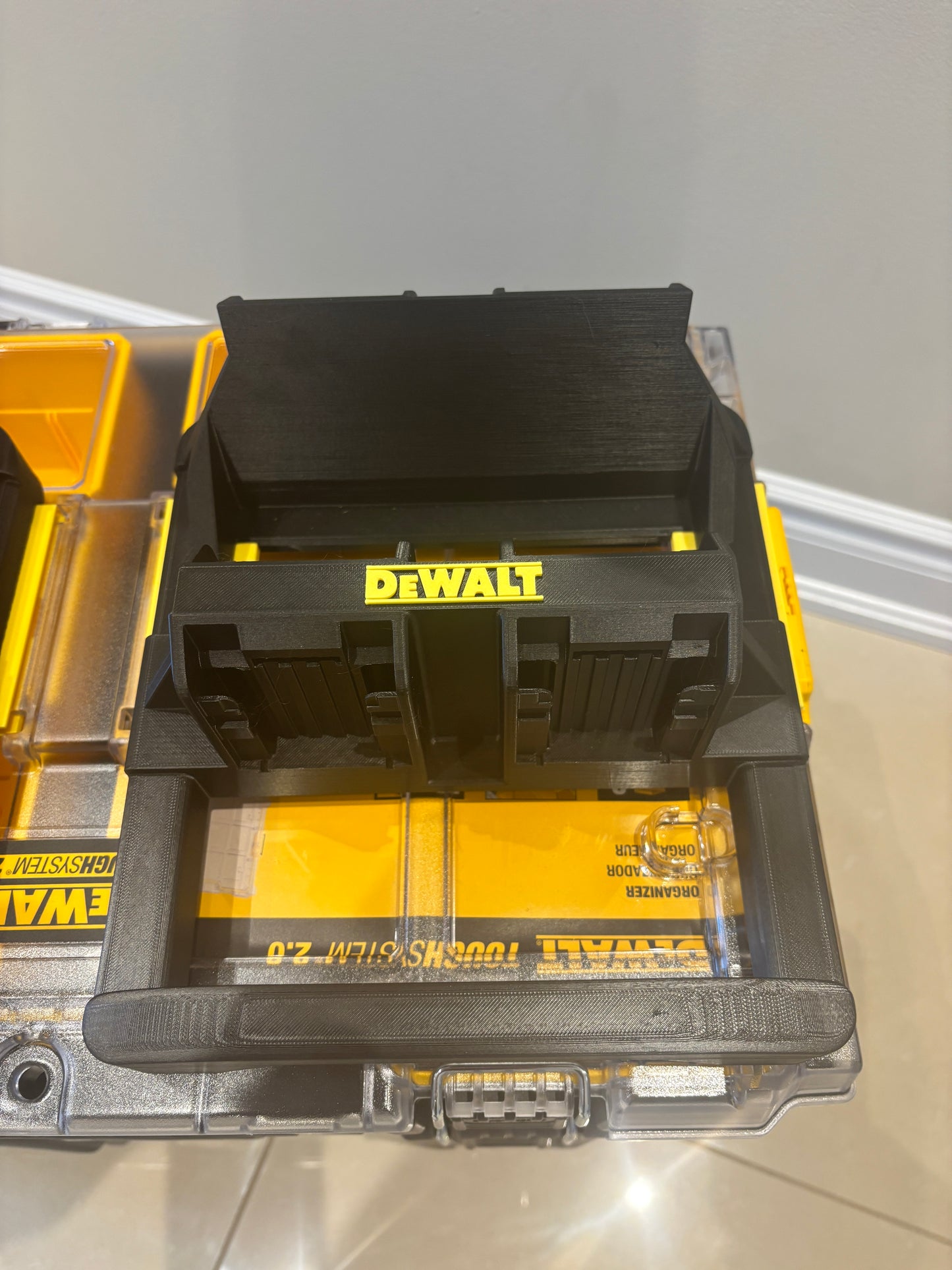 Support Milwaukee Packout pour batteries DeWalt 20 V et 60 V - peut contenir 6 batteries